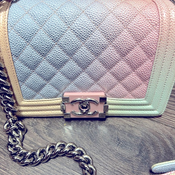 Selling this authentic Multicolor Chanel boy bag - Picture 1 of 6